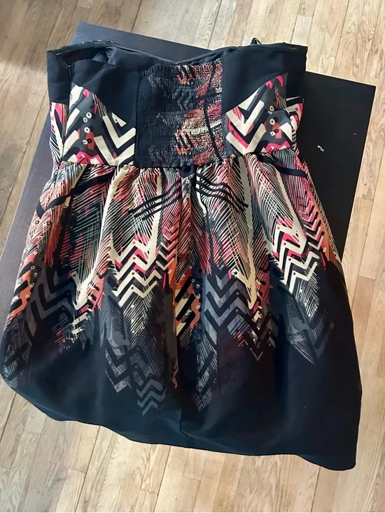 Ecote Strapless Black Sundress with Multicolor Feather Print - Picture 3 of 4